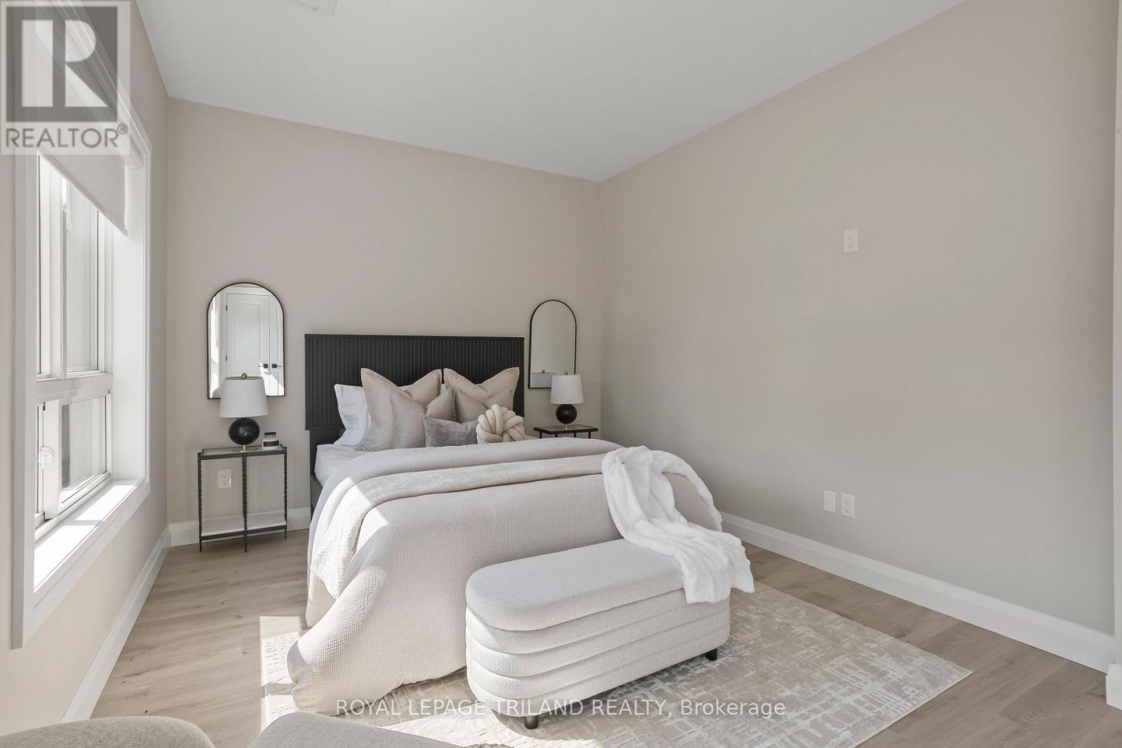 206 - 33318 Richmond Street, Lucan Biddulph (Lucan), ON