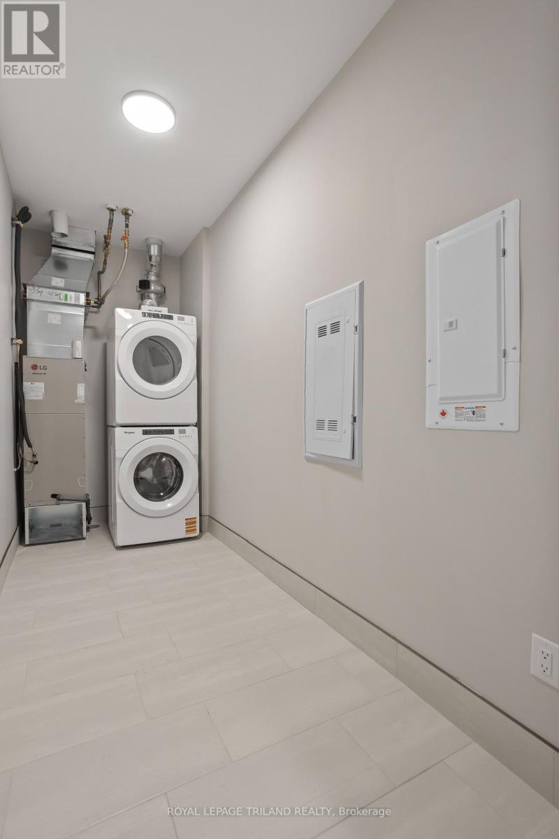 206 - 33318 Richmond Street, Lucan Biddulph (Lucan), ON