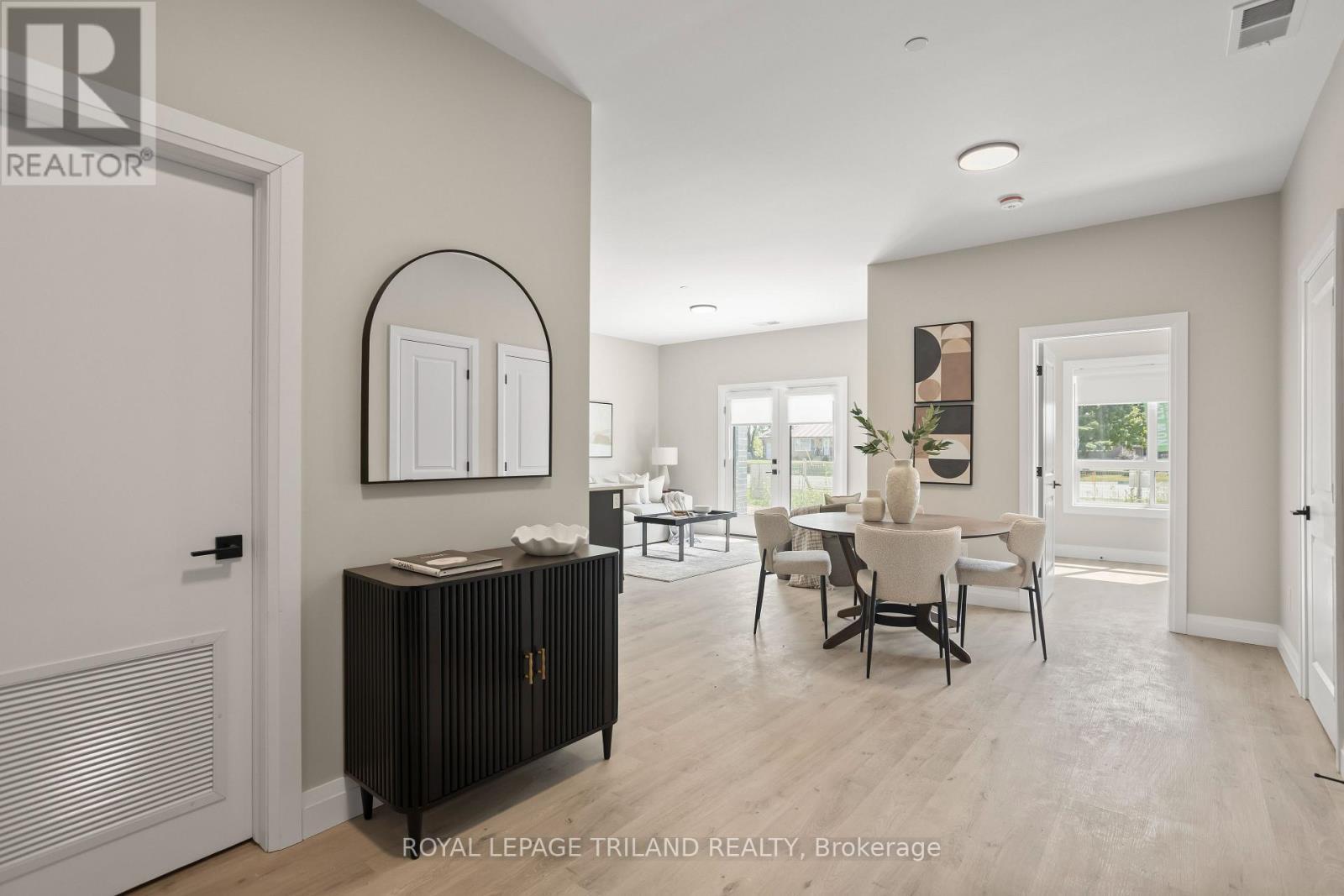 206 - 33318 Richmond Street, Lucan Biddulph (Lucan), ON