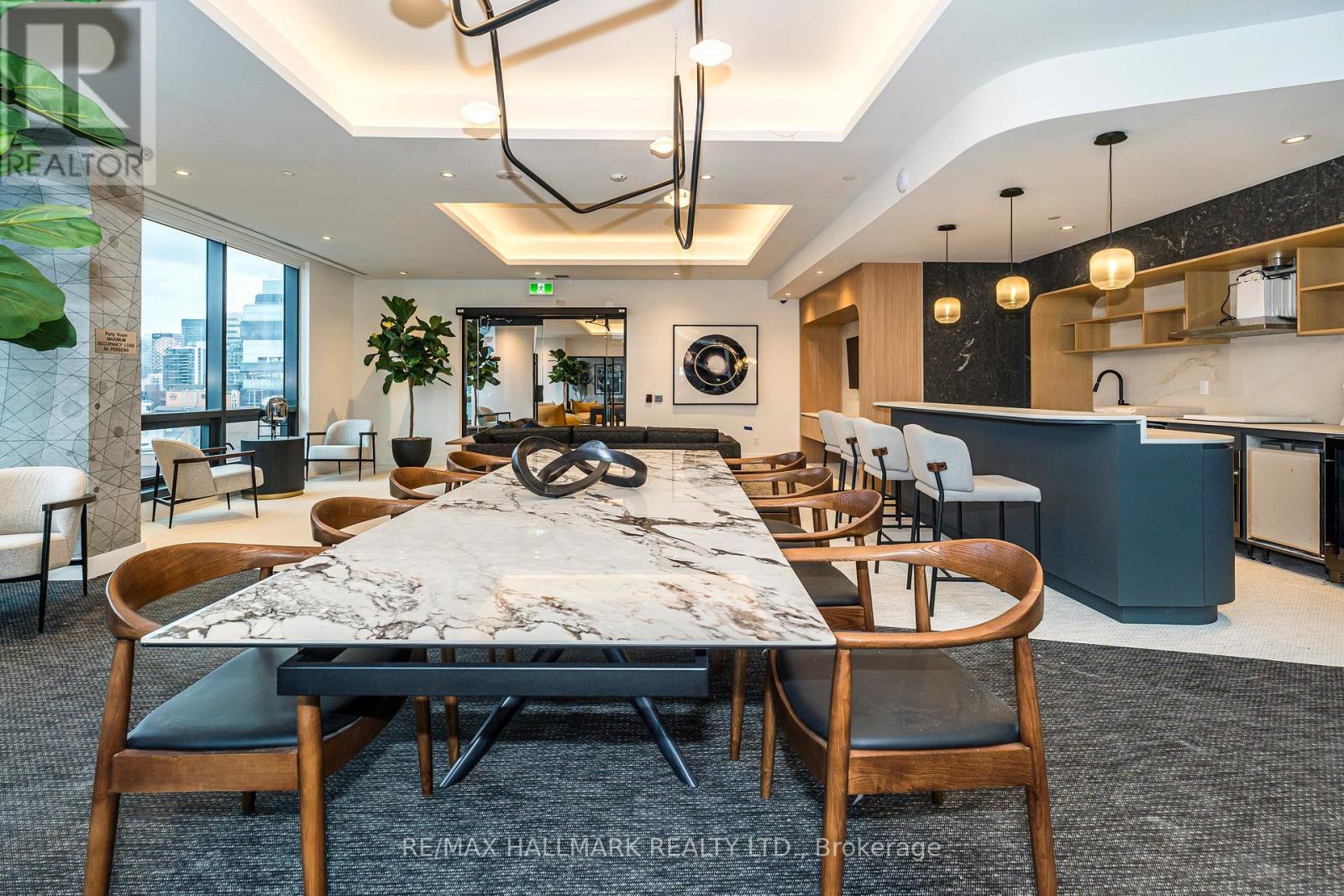 1111 - 35 Parliament Street, Toronto, ON - Indoor