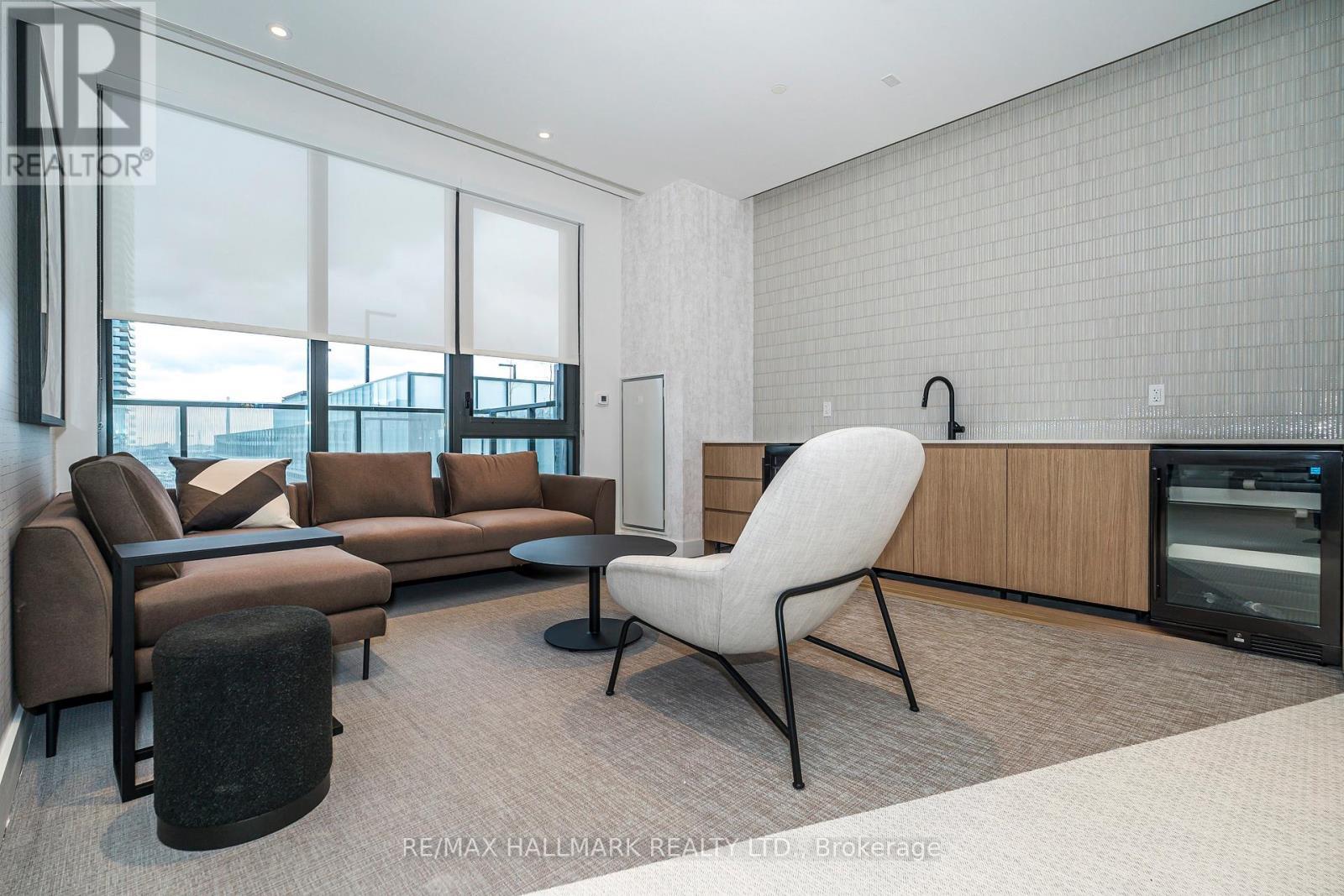 1111 - 35 Parliament Street, Toronto, ON - Indoor