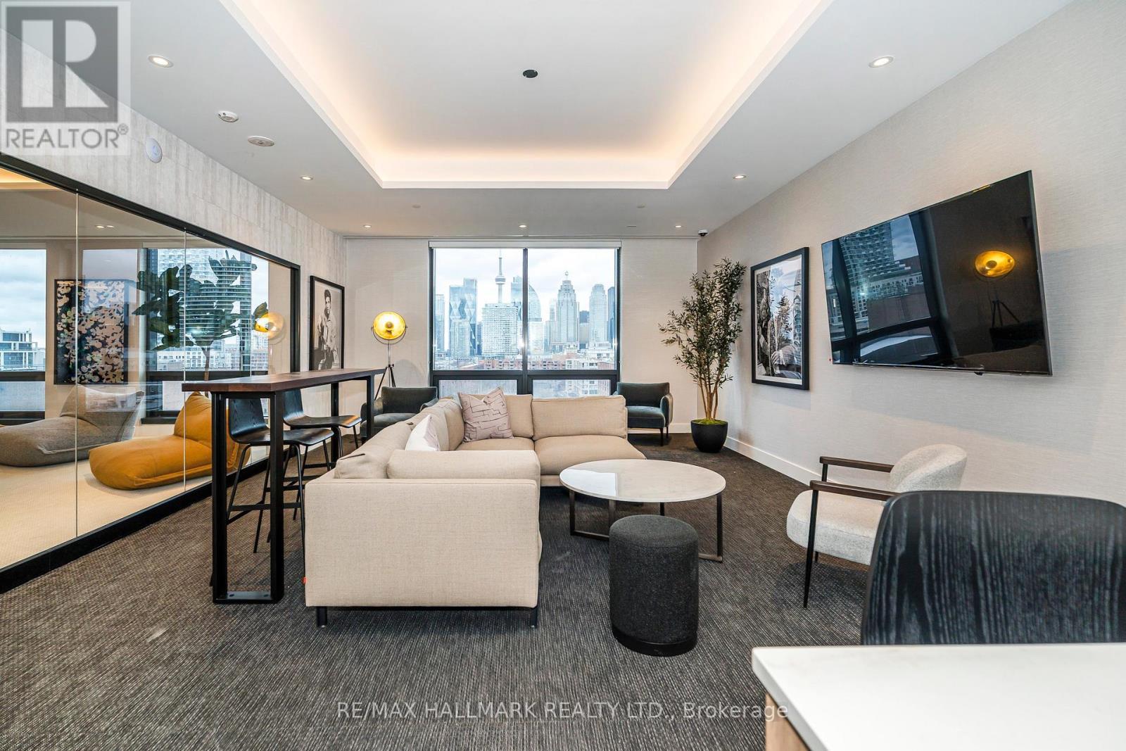 1111 - 35 Parliament Street, Toronto, ON - Indoor Photo Showing Other Room