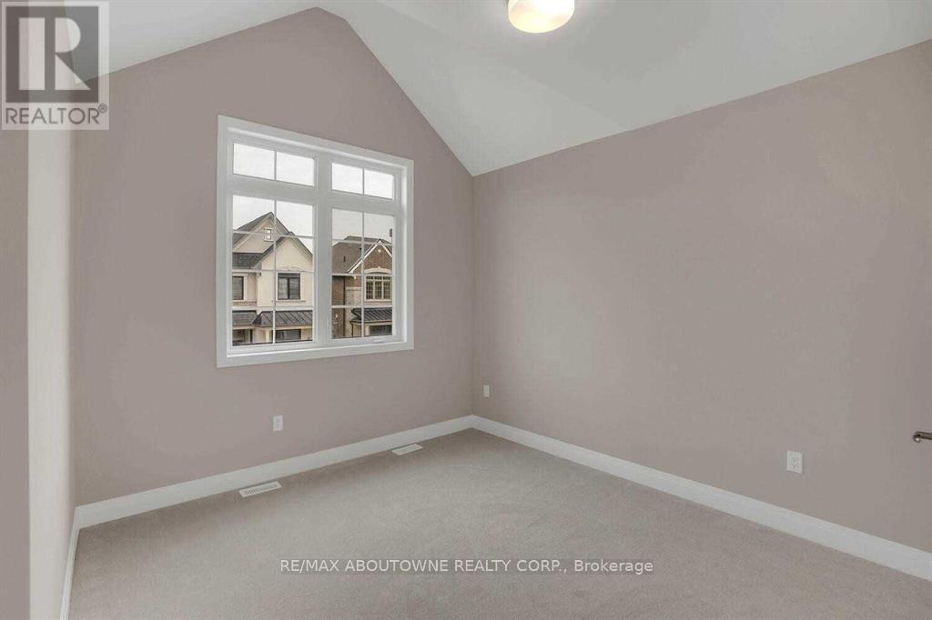 1503 Varelas Passage, Oakville, ON - Indoor Photo Showing Other Room