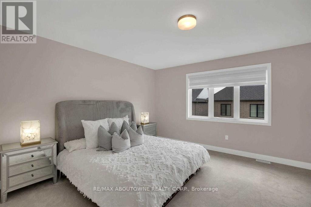 1503 Varelas Passage, Oakville, ON - Indoor Photo Showing Bedroom