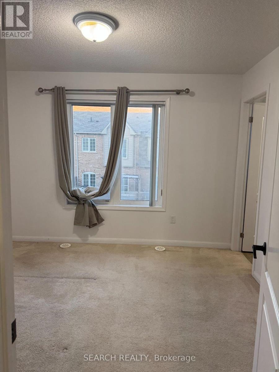 12 - 3135 Boxford Crescent, Mississauga, ON - Indoor Photo Showing Other Room