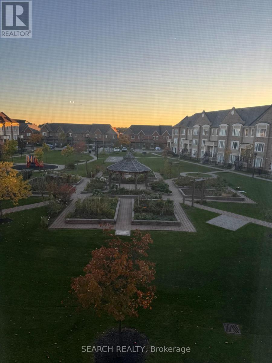 12 - 3135 Boxford Crescent, Mississauga, ON - Outdoor With View