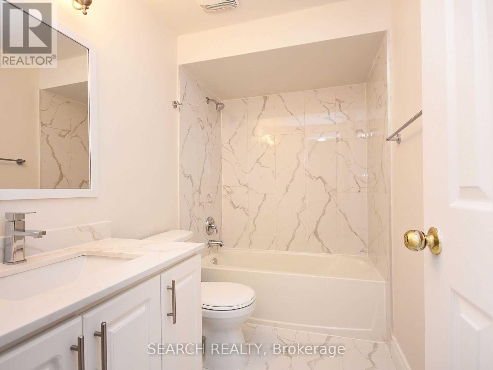 93 Martindale Crescent, Brampton, ON - Indoor Photo Showing Bathroom