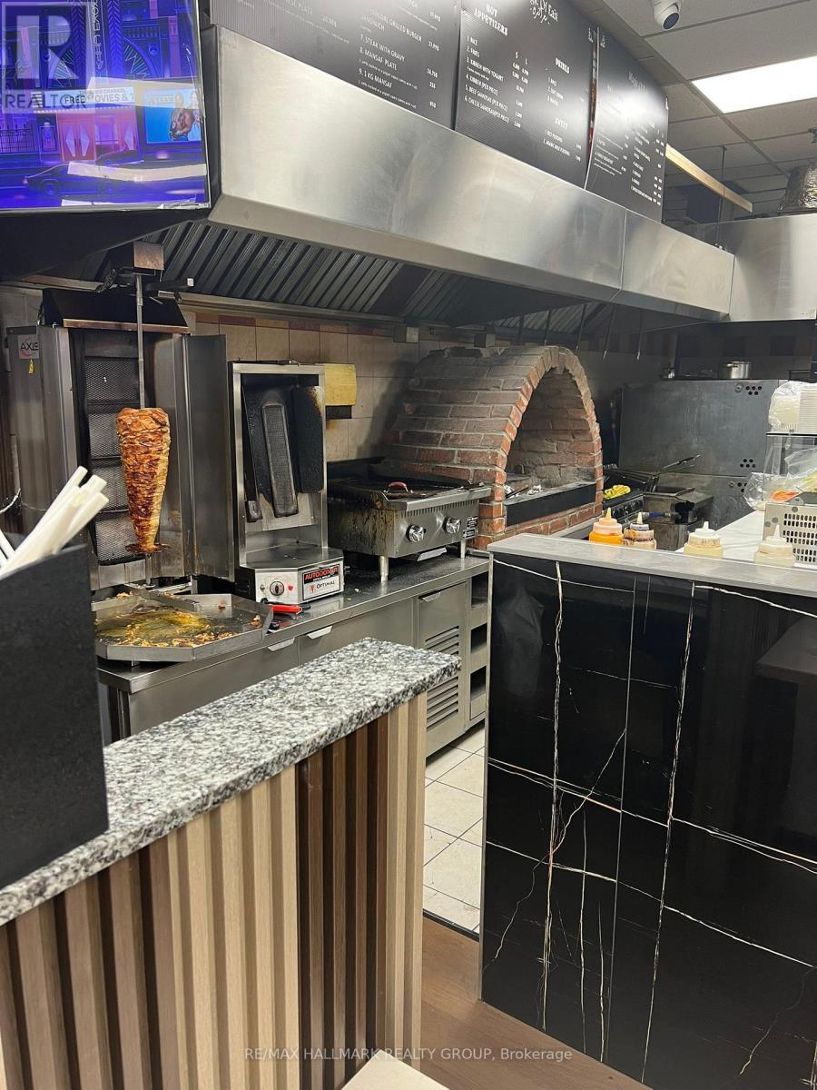 1002 - 3310 Mccarthy Road, Ottawa, ON