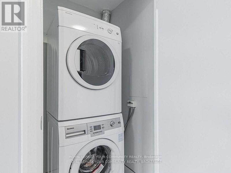 1101 - 8 Scollard Street, Toronto, ON - Indoor Photo Showing Laundry Room