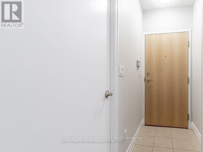 1101 - 8 Scollard Street, Toronto, ON -