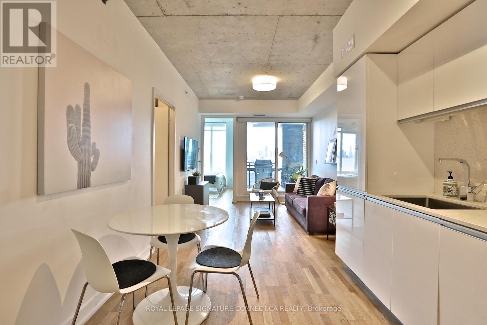 830 - 20 Minowan Miikan Lane, Toronto, ON - Indoor