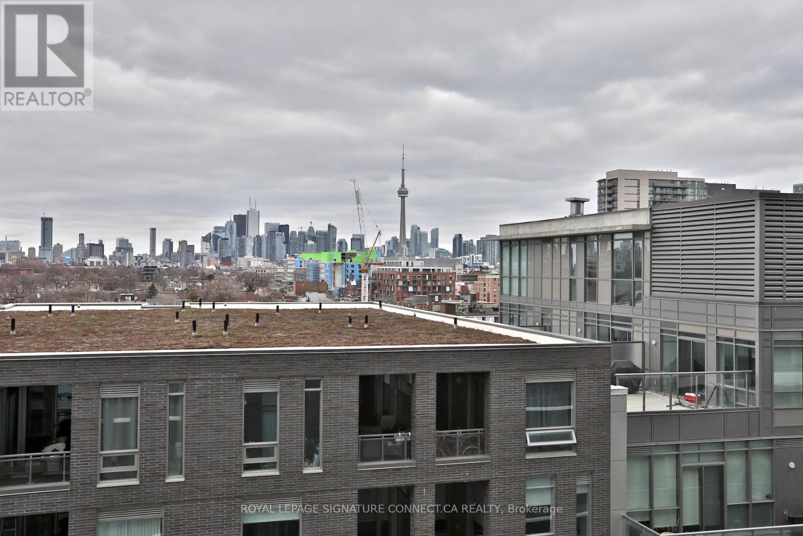 830 - 20 Minowan Miikan Lane, Toronto, ON - Outdoor