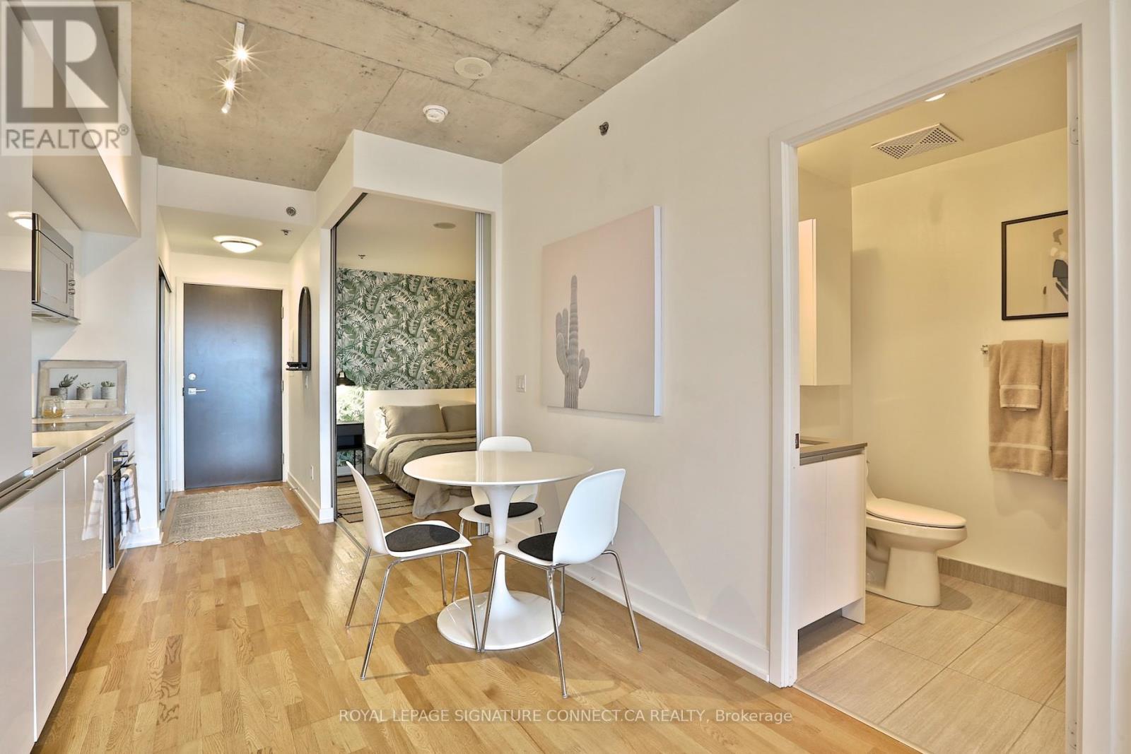 830 - 20 Minowan Miikan Lane, Toronto, ON - Indoor