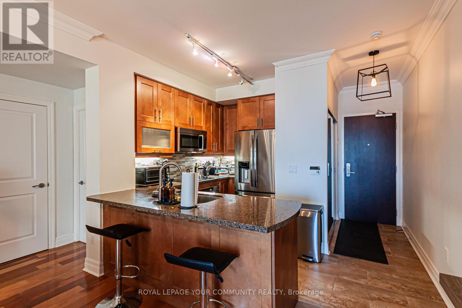 3104 - 35 Balmuto Street, Toronto, ON - Indoor Photo Showing Kitchen