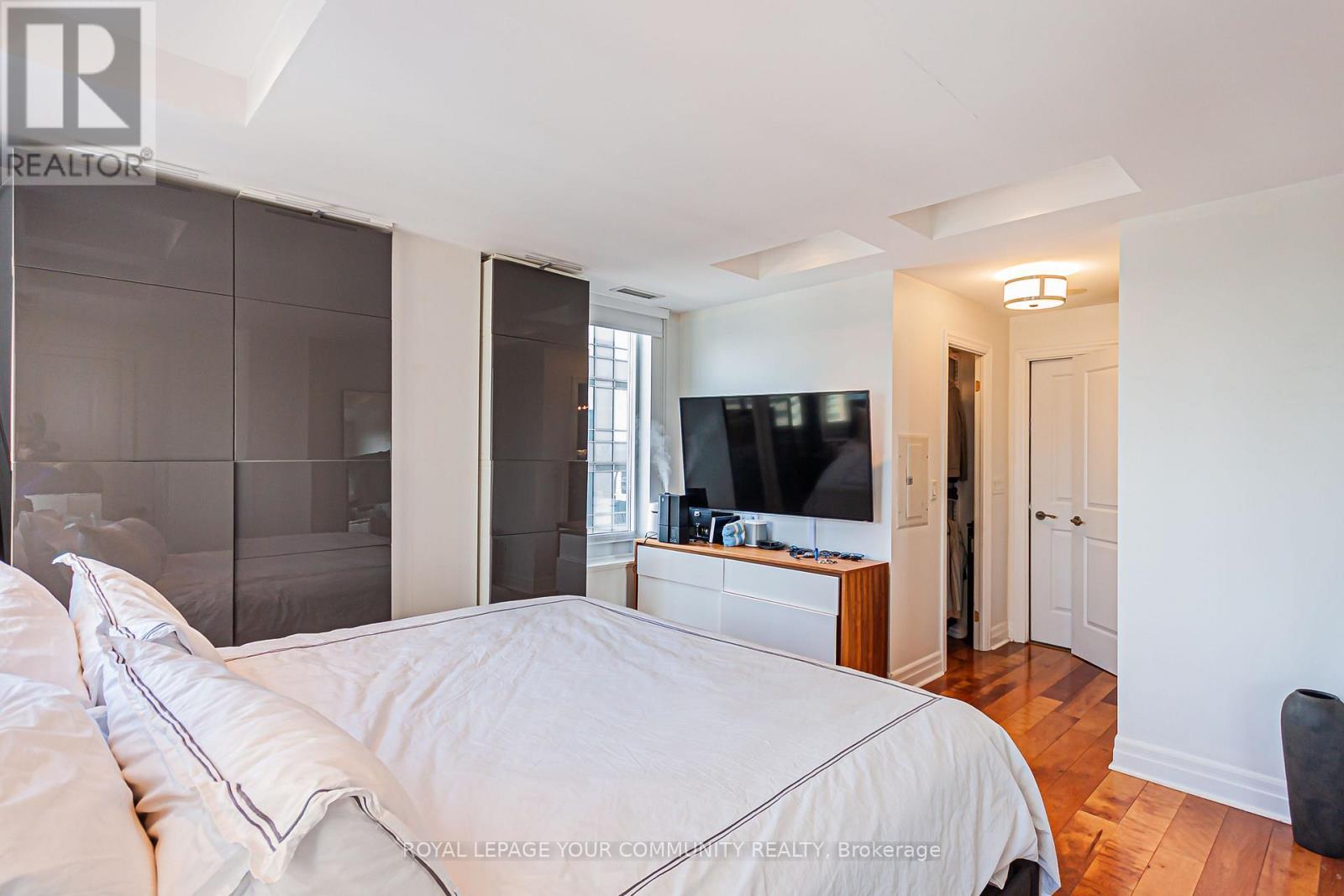 3104 - 35 Balmuto Street, Toronto, ON - Indoor Photo Showing Bedroom