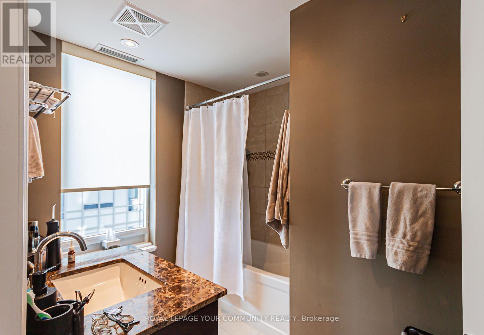3104 - 35 Balmuto Street, Toronto, ON - Indoor Photo Showing Bathroom