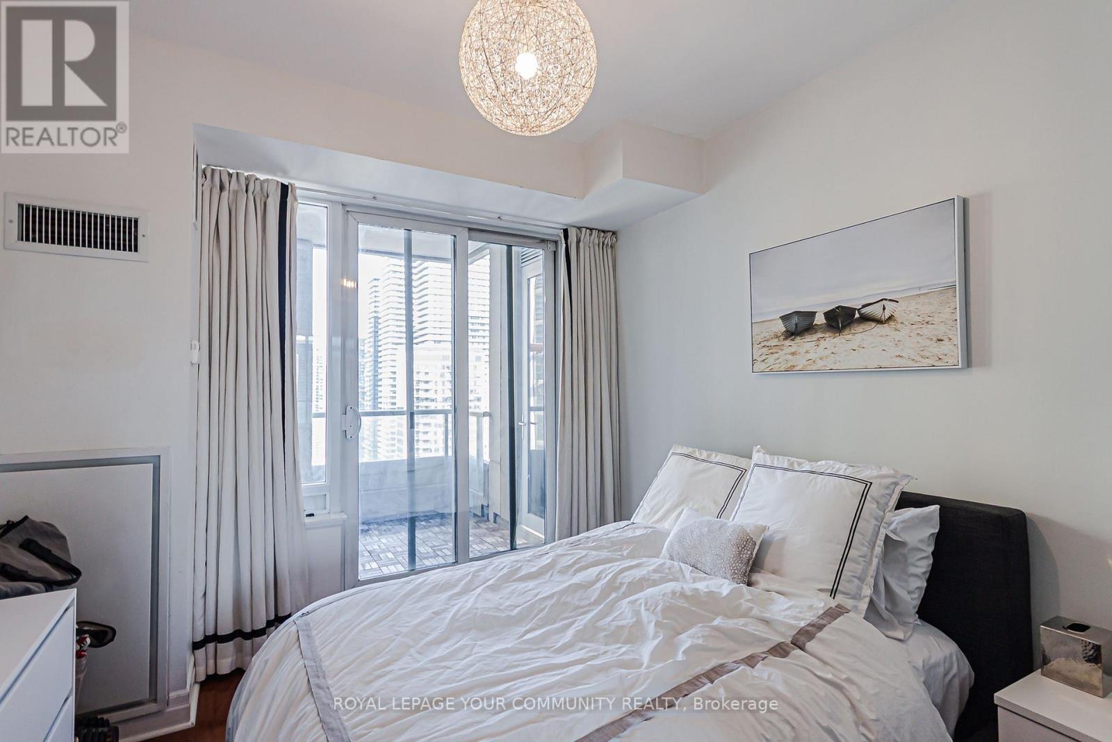 3104 - 35 Balmuto Street, Toronto, ON - Indoor Photo Showing Bedroom