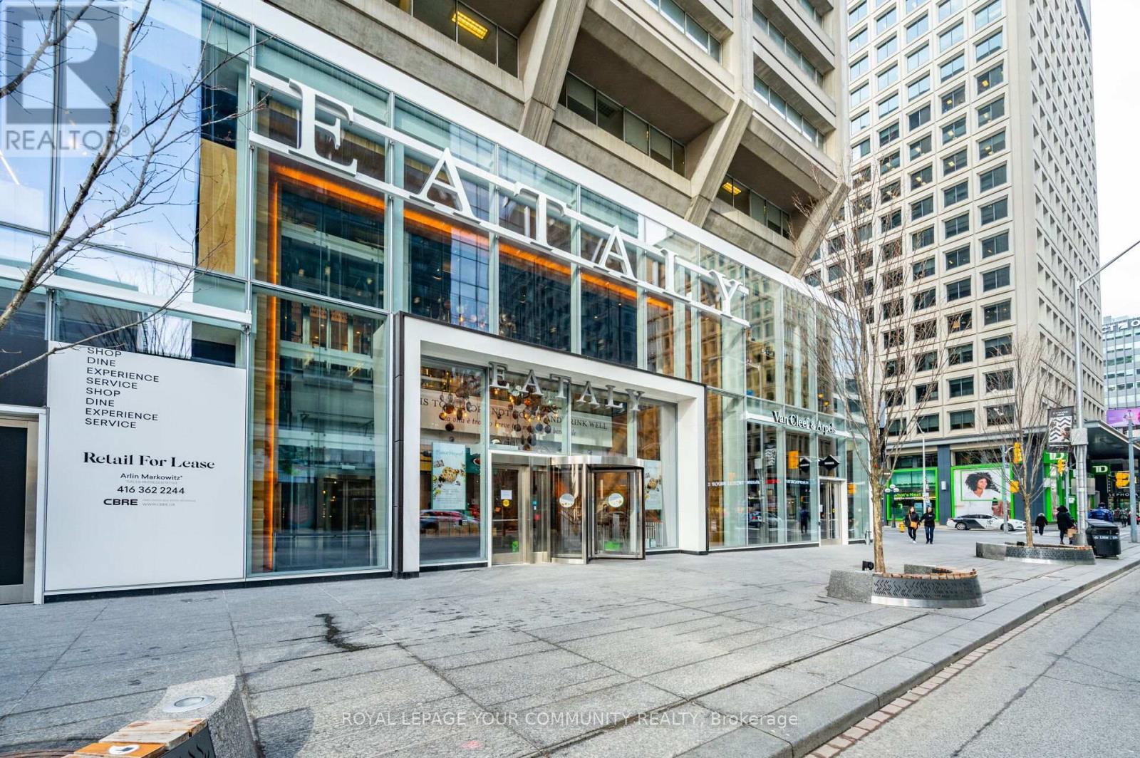 3104 - 35 Balmuto Street, Toronto, ON - Outdoor With Facade