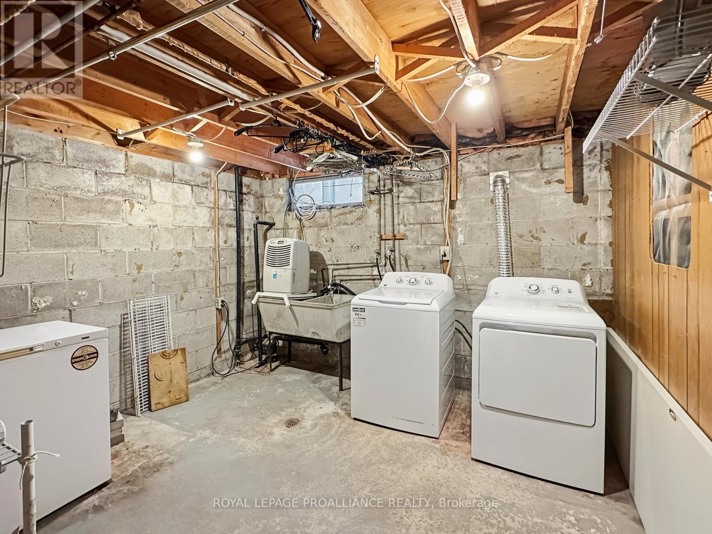 7 - 7 Tiffany Place, Quinte West (Trenton Ward), ON - Indoor Photo Showing Laundry Room