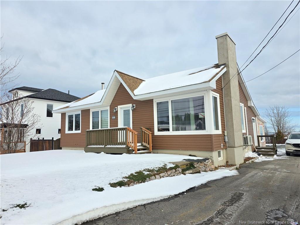 659 Principale, Petit-Rocher, NB