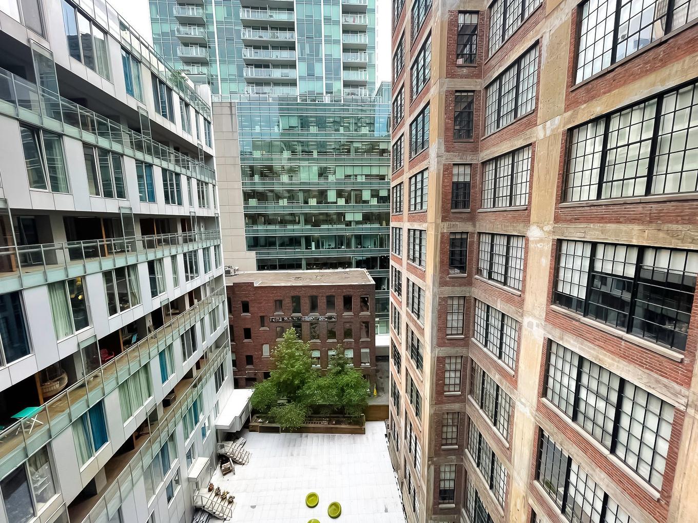 Backyard - 701-445 Av. Viger O., Montréal (Ville-Marie), QC -