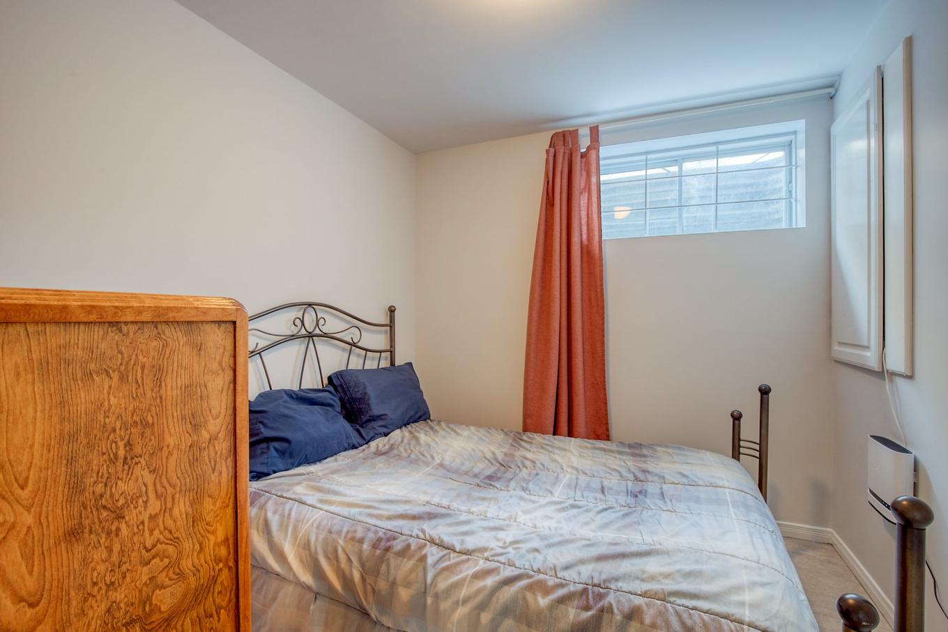 Chambre à coucher - 6 Rue Des Hirondelles, Saint-Jean-Sur-Richelieu, QC - Indoor Photo Showing Bedroom