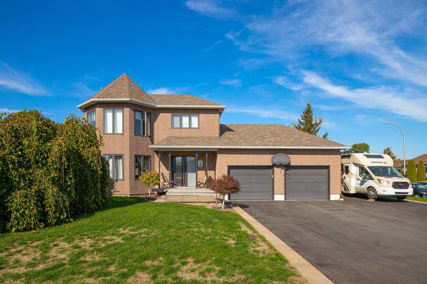 Façade - 6 Rue Des Hirondelles, Saint-Jean-Sur-Richelieu, QC - Outdoor With Facade