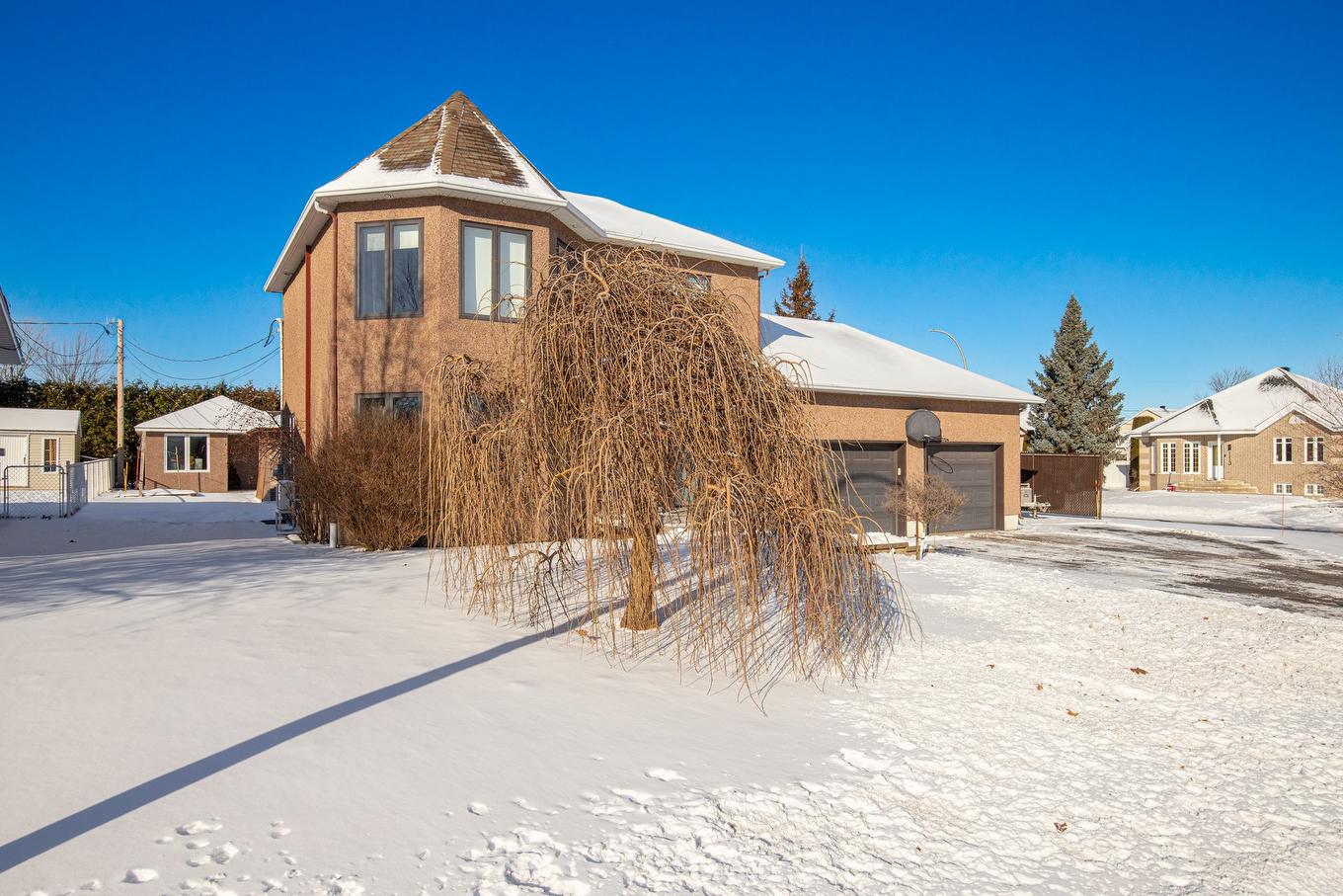 Façade - 6 Rue Des Hirondelles, Saint-Jean-Sur-Richelieu, QC - Outdoor