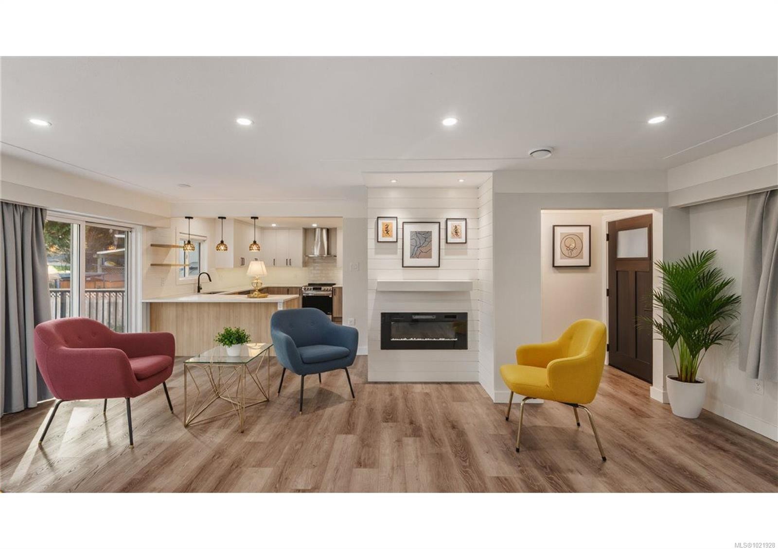 1021 Tillicum Rd, Esquimalt, BC