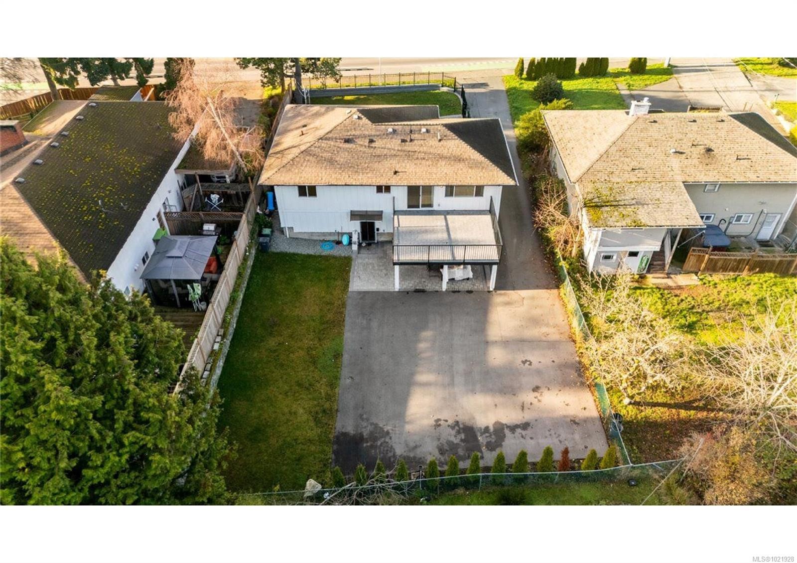 1021 Tillicum Rd, Esquimalt, BC