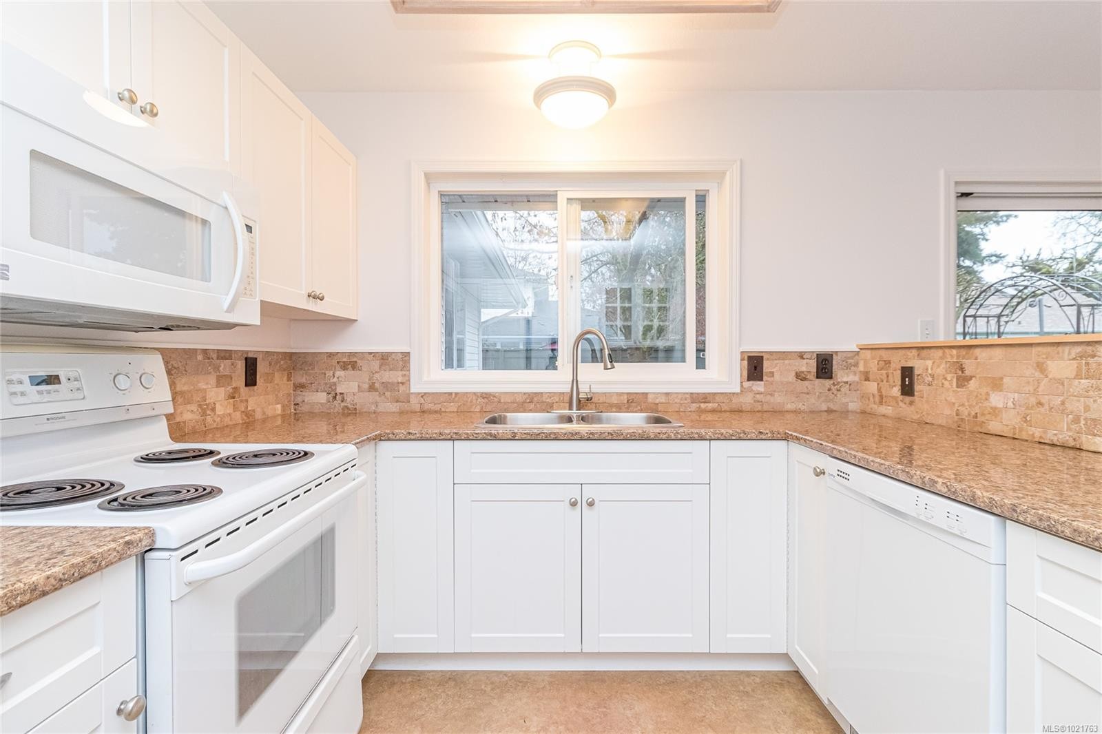 1014 Holmes St, Duncan, BC