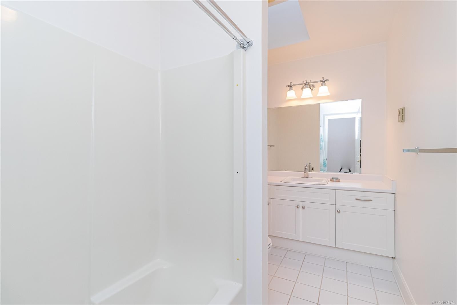 1014 Holmes St, Duncan, BC