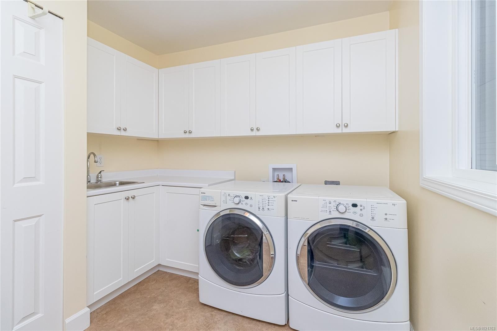 1014 Holmes St, Duncan, BC