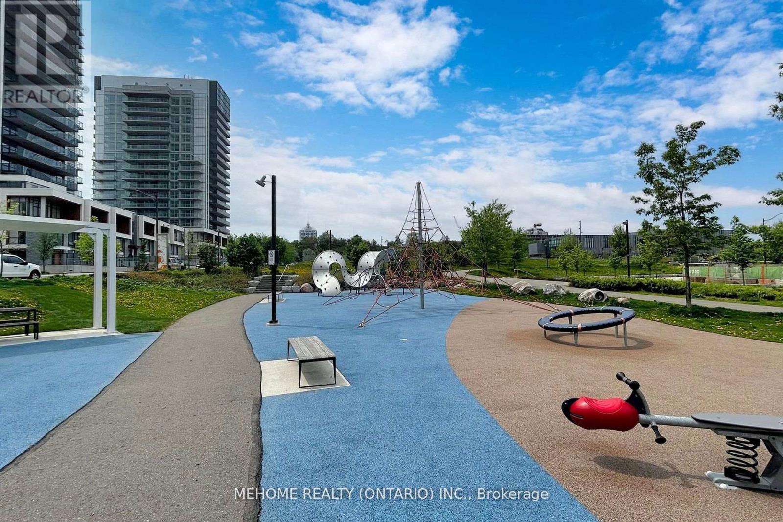 1608 - 95 Mcmahon Drive E, Toronto, ON - Outdoor