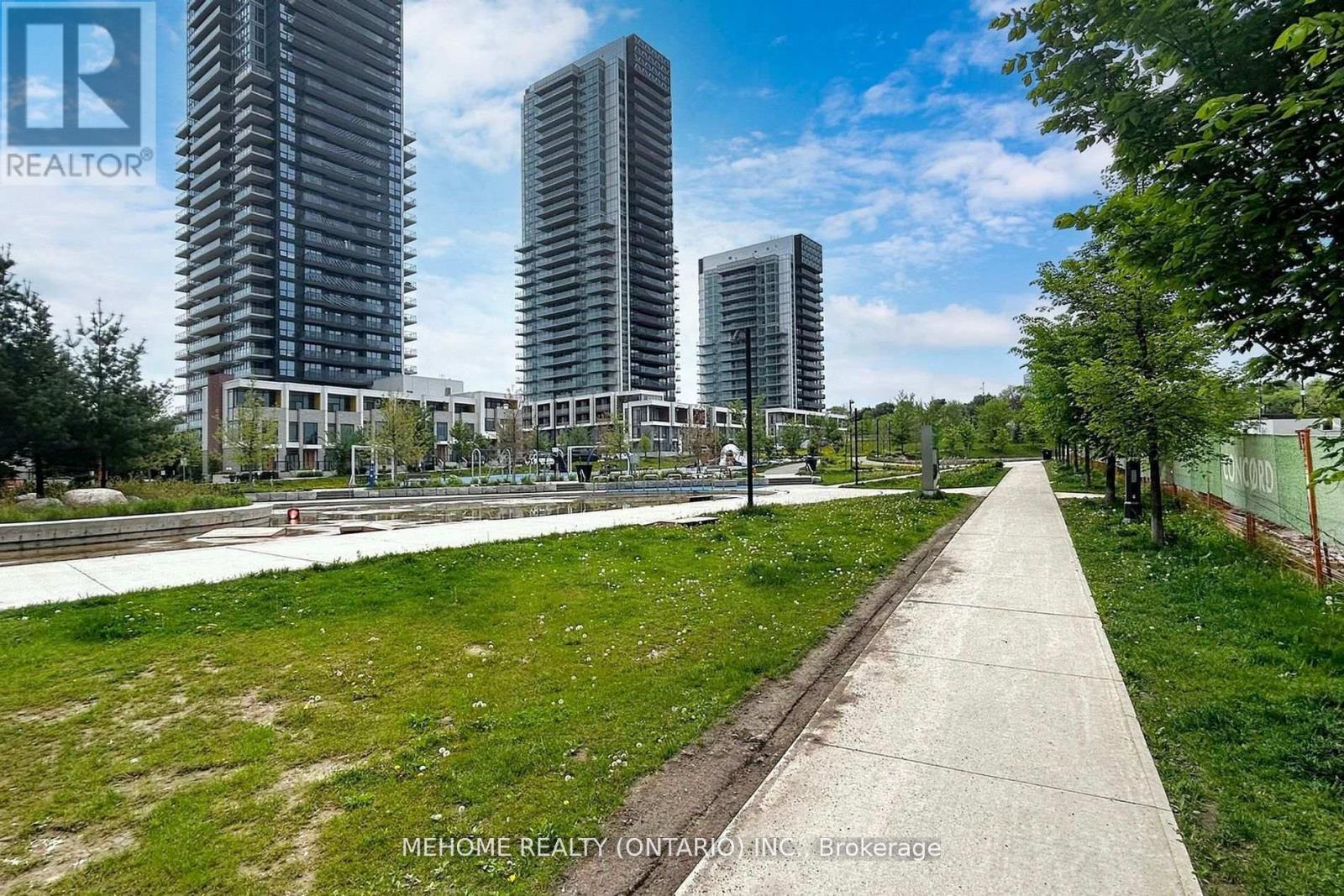 1608 - 95 Mcmahon Drive E, Toronto, ON - Outdoor With Facade