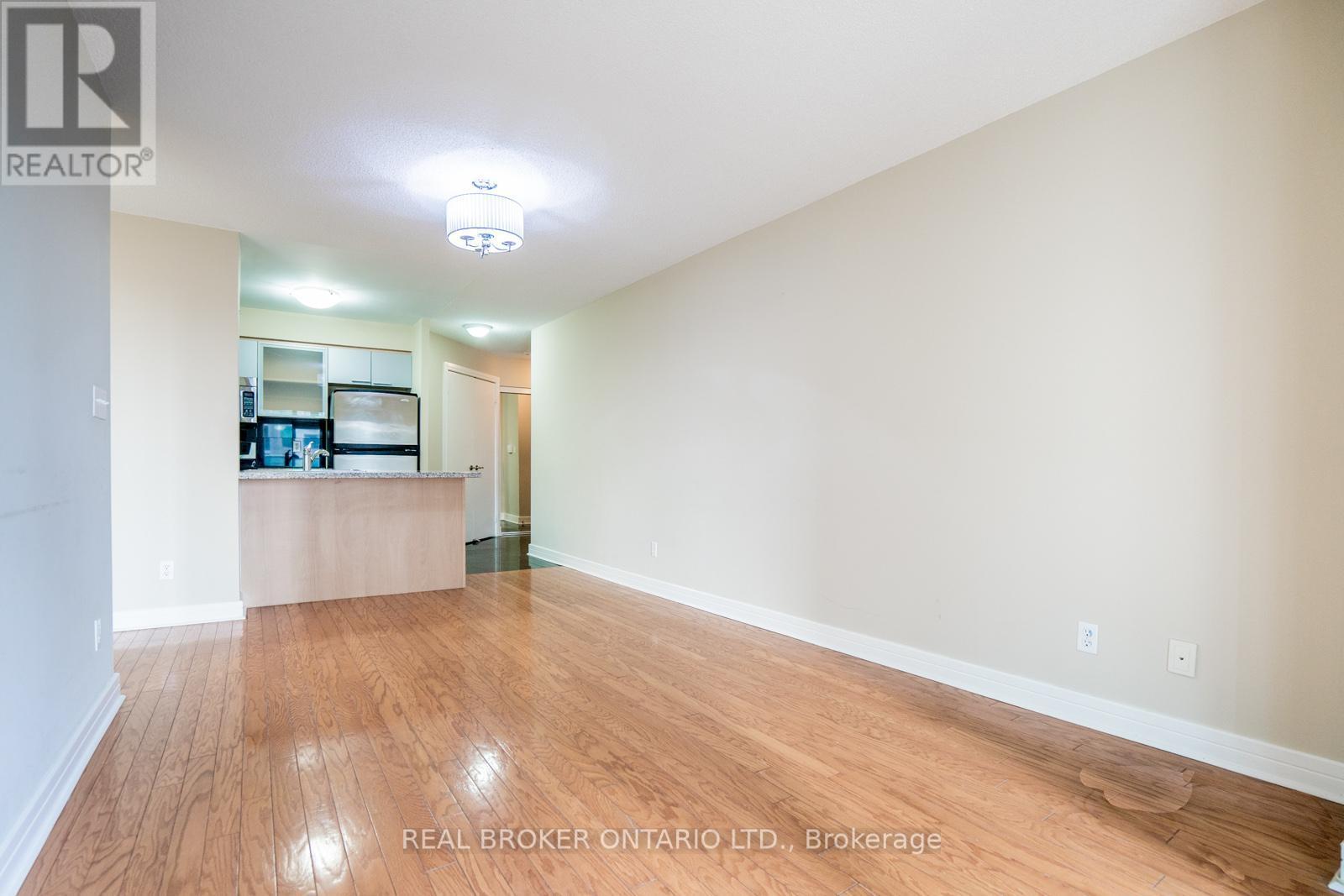 504 - 16 Harrison Garden Boulevard, Toronto, ON - Indoor Photo Showing Other Room