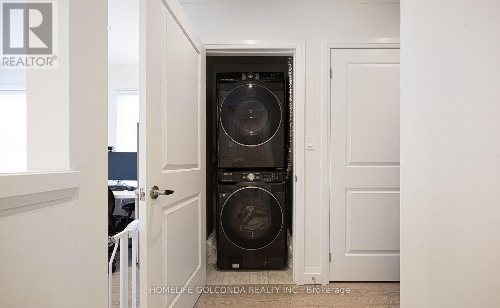 206 Moneypenny Place, Vaughan, ON - Indoor Photo Showing Laundry Room
