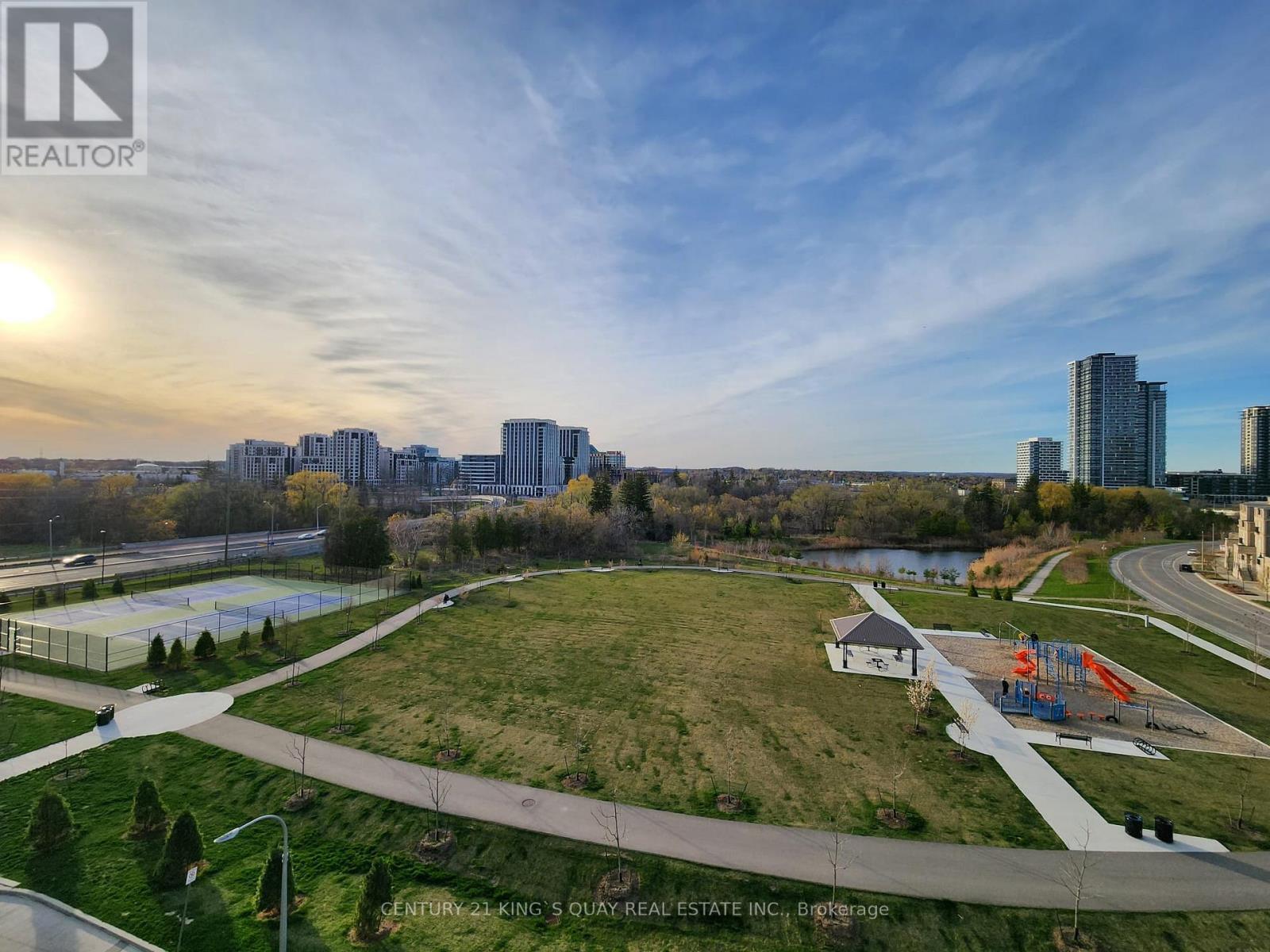 615C - 18 Rouge Valley Drive W, Markham, ON - Outdoor With View