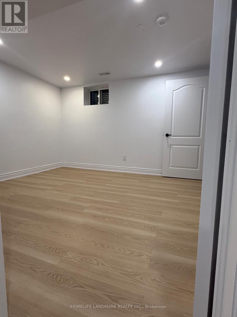 Basement - 3145 Cantelon Crescent, Mississauga, ON - Indoor Photo Showing Other Room