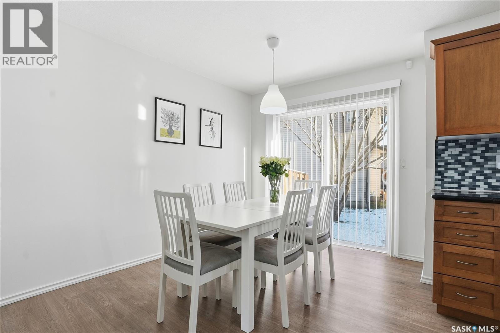 120 303 Slimmon Place, Saskatoon, SK - Indoor Photo Showing Dining Room