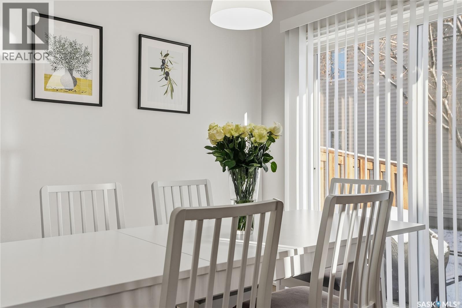 120 303 Slimmon Place, Saskatoon, SK - Indoor Photo Showing Dining Room