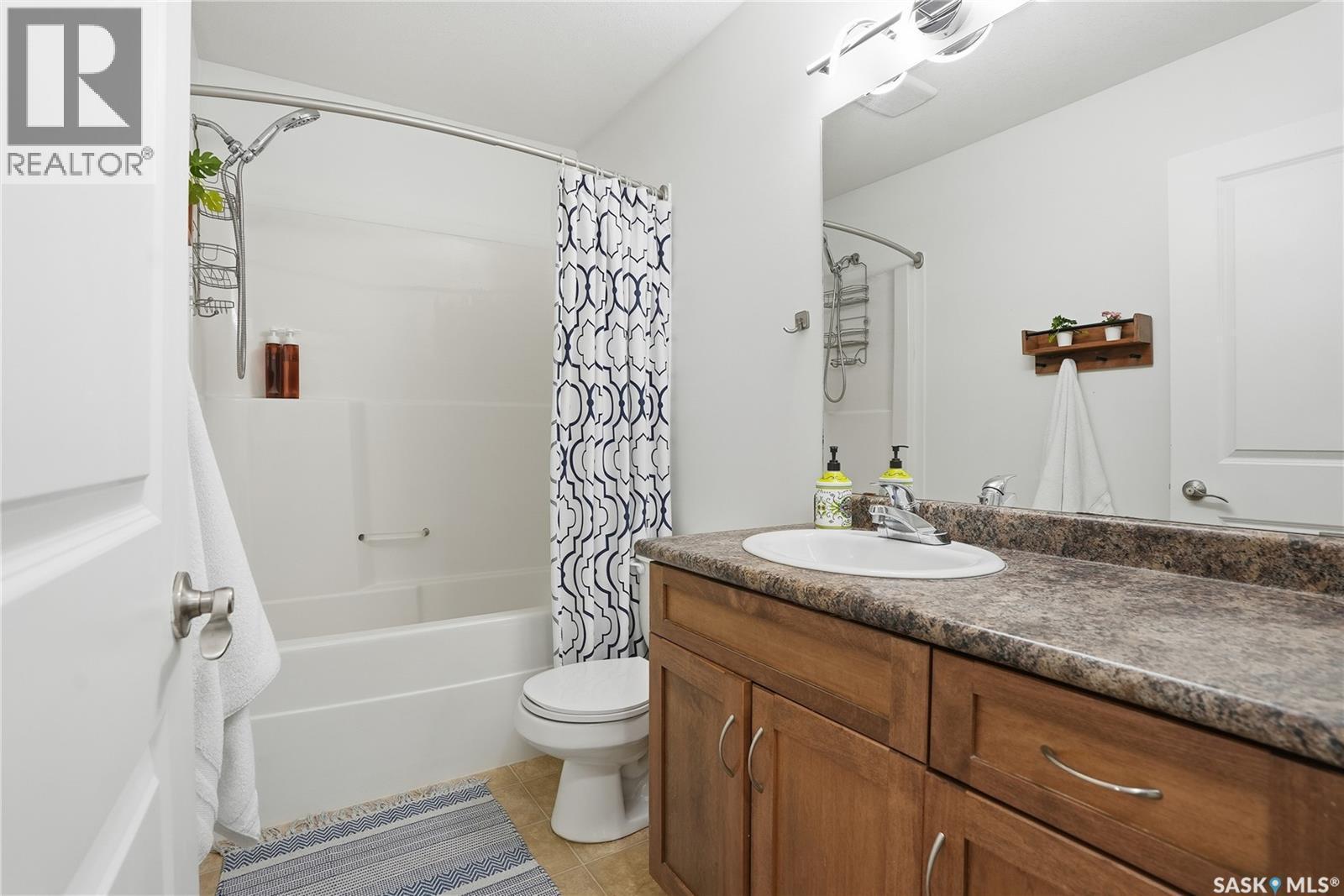 120 303 Slimmon Place, Saskatoon, SK - Indoor Photo Showing Bathroom