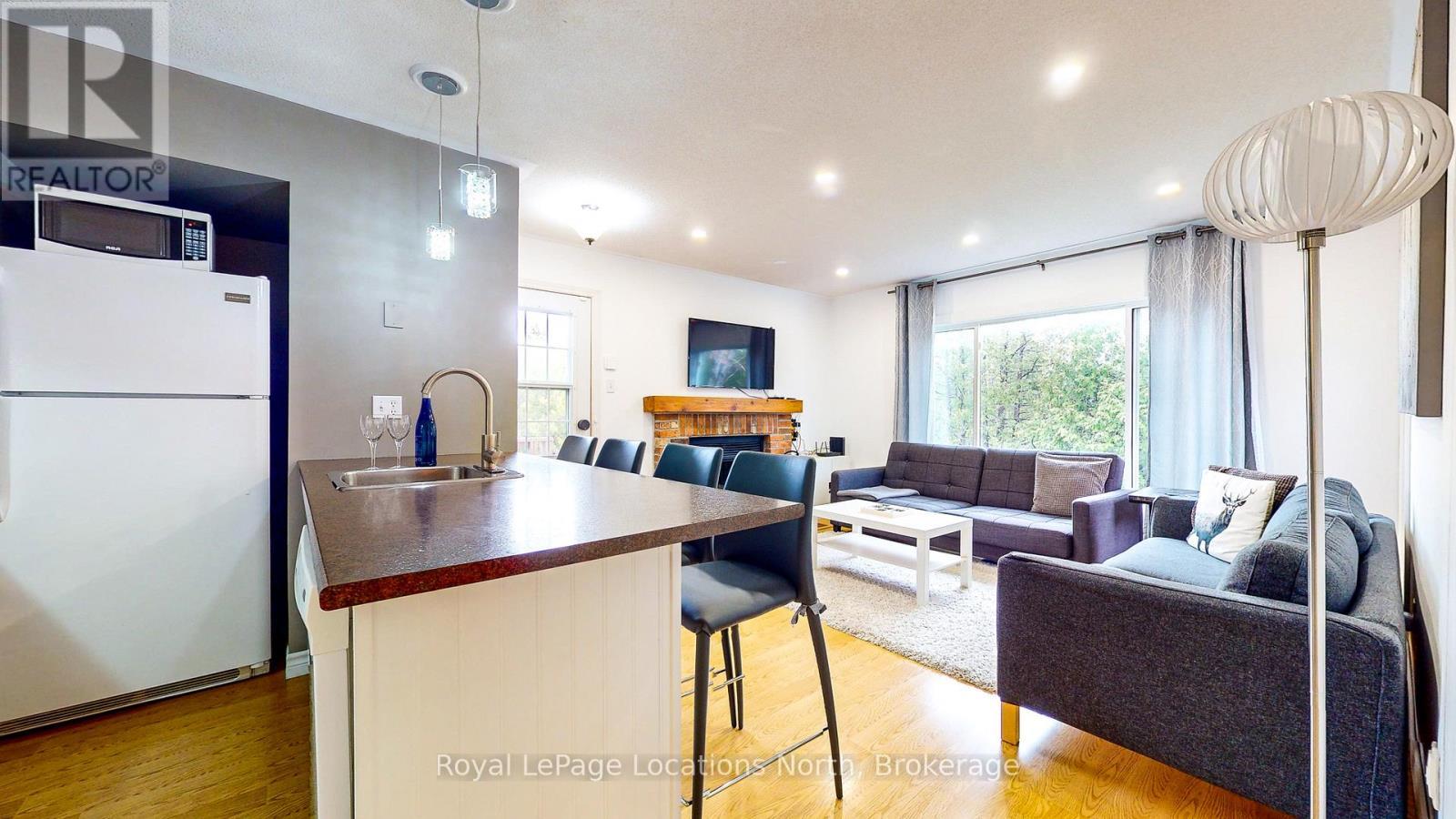 101 - 23 Dawson Drive, Collingwood, ON - Indoor