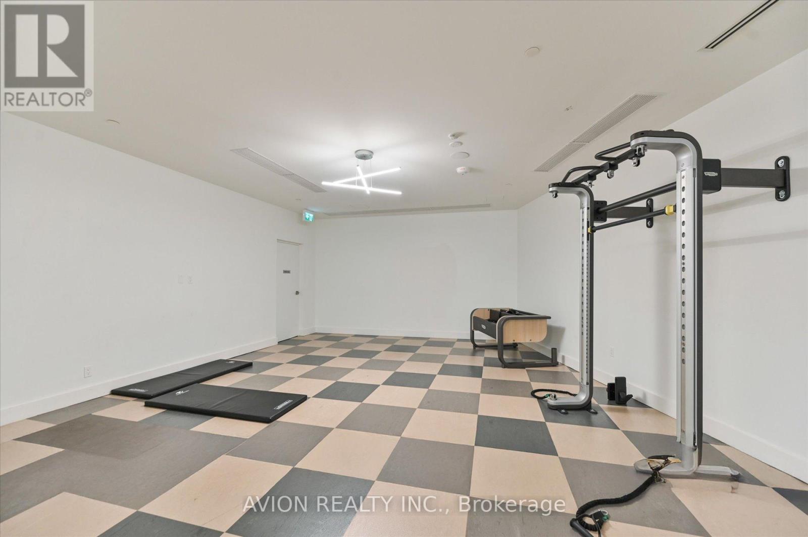 402 - 50 Ordnance Street, Toronto, ON - Indoor Photo Showing Gym Room
