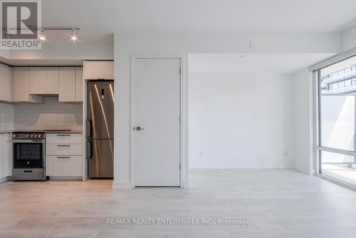 1401 - 501 Yonge Street, Toronto, ON - Indoor Photo Showing Other Room