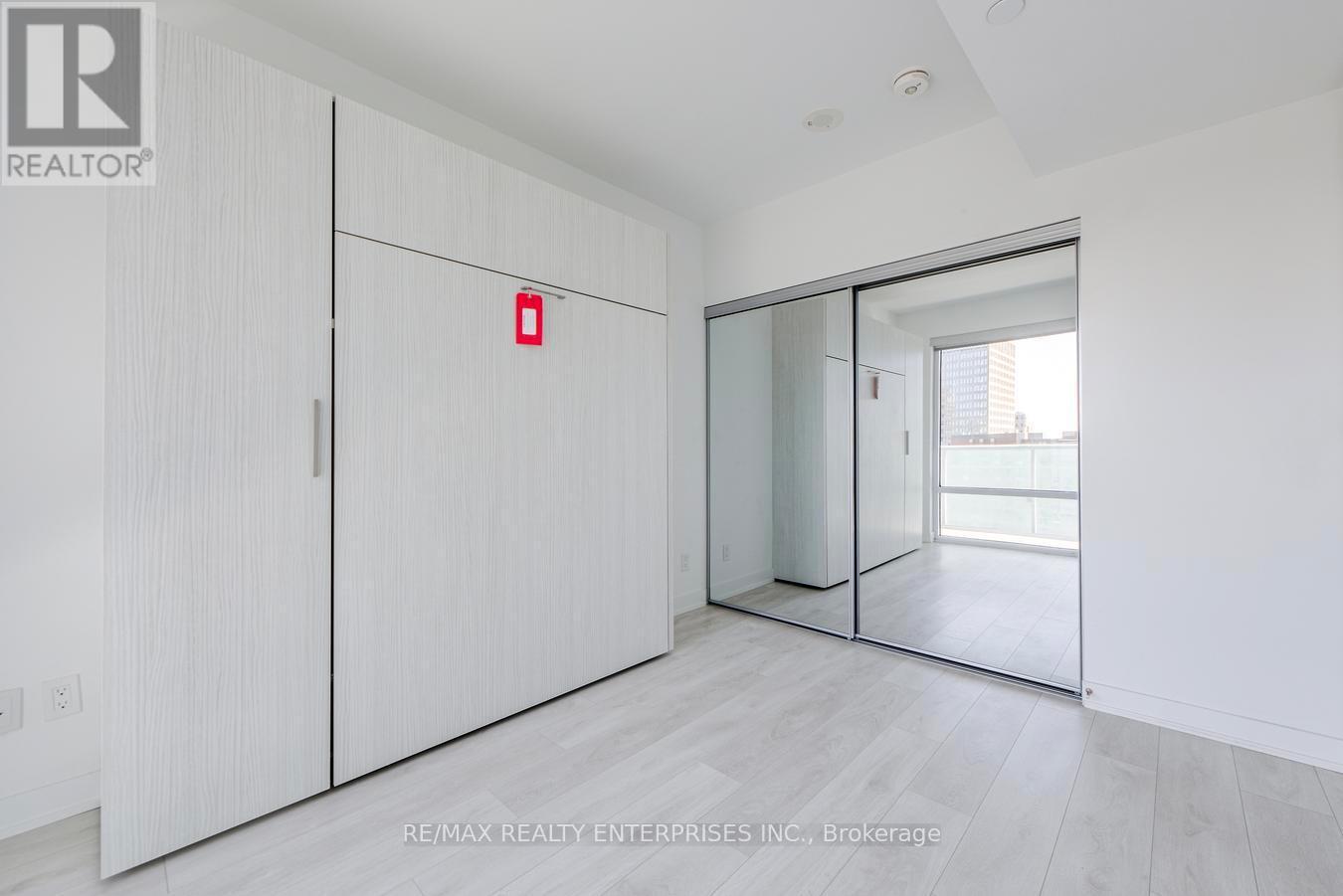 1401 - 501 Yonge Street, Toronto, ON - Indoor Photo Showing Other Room