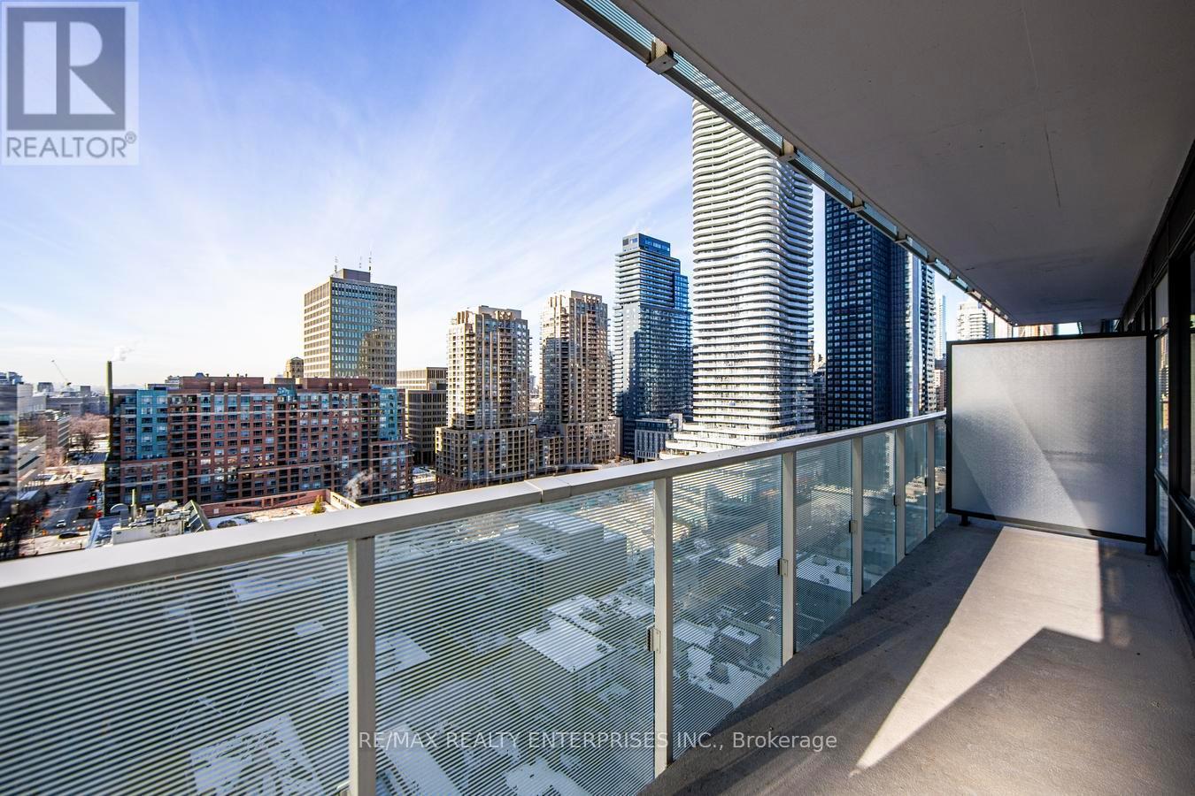 1401 - 501 Yonge Street, Toronto, ON - Outdoor