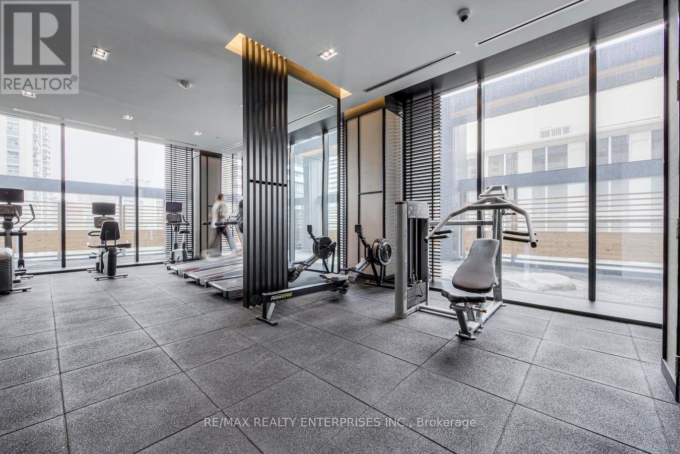 1401 - 501 Yonge Street, Toronto, ON - Indoor Photo Showing Gym Room