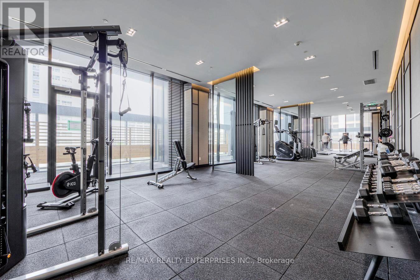 1401 - 501 Yonge Street, Toronto, ON - Indoor Photo Showing Gym Room