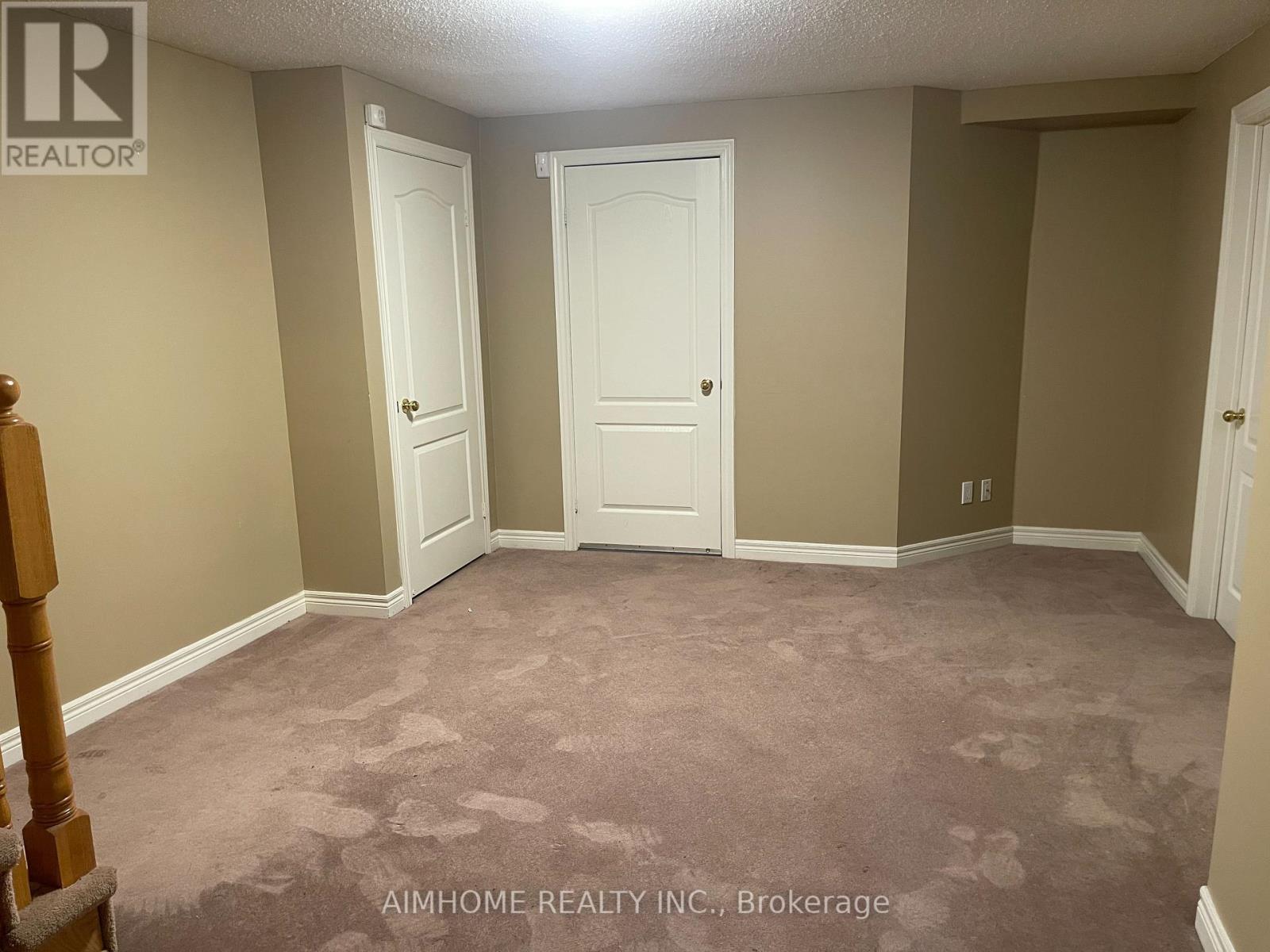 120 Sweet Water Crescent, Richmond Hill, ON - Indoor Photo Showing Other Room